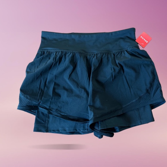 Spanx Get Moving 2-in-1 Short NWT Size L - Picture 2 of 8